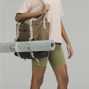 Lululemon Athletica Patch Logo Tote Bag Artifact Green/Black Unisex EUC